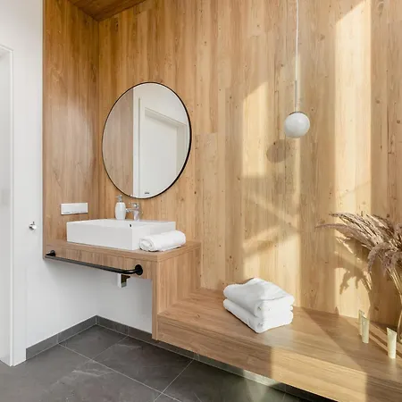 Jantaris Near With Fitness By Renters Mielno (Koszalin)