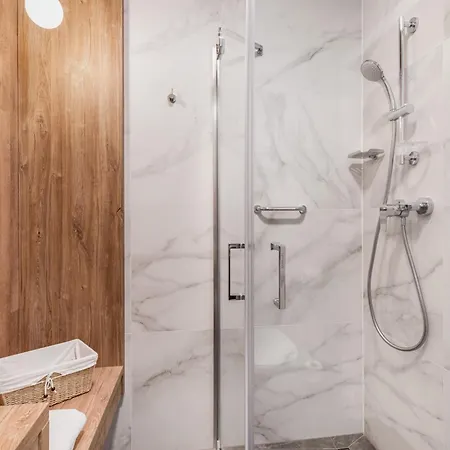 Jantaris Near With Fitness By Renters Apartman