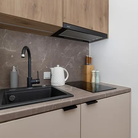 Jantaris Near With Fitness By Renters Lejlighed